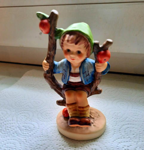 Goebel keramik figur junge auf - goebel,