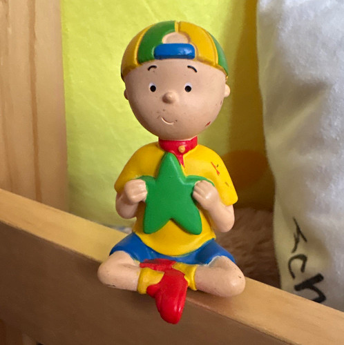Sitzende jungen figur aus - sitzende, jungen-figur