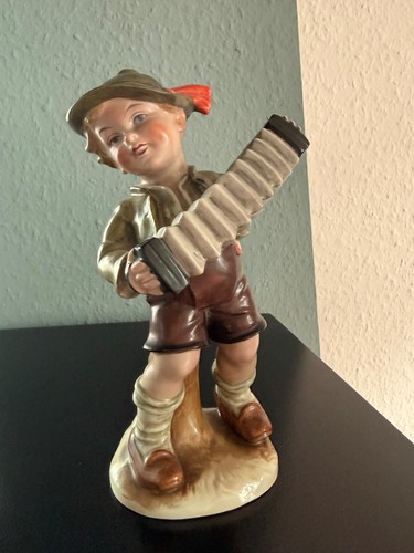 Wagner apel porzellan figur - &,