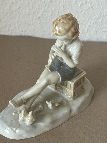 Porzellan figur junge mit - porzellan,