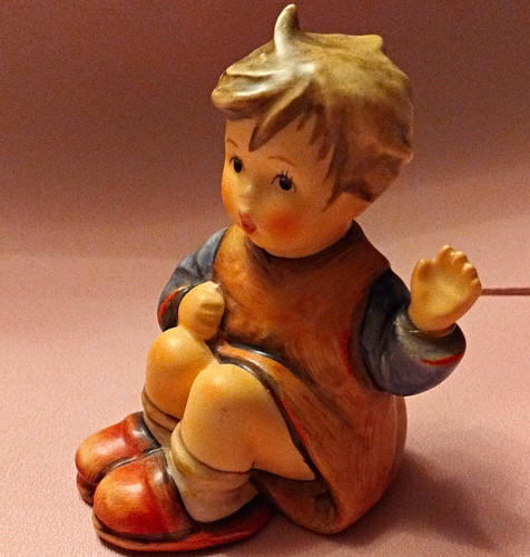 Goebel porzellanfigur junge - goebel,