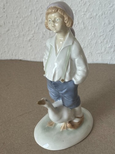 Junge mit gans porzellanfigur - mit,
