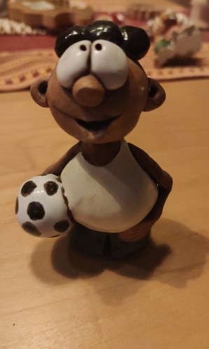 Dekofigur junge mit fußball - junge,