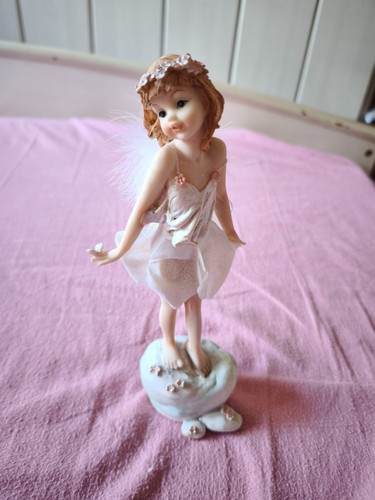 Engel figur mit flügeln - figur,