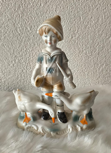 Porzellanfigur junge mit - porzellanfigur,