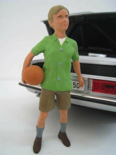 Junge mit ball diorama figur - junge,
